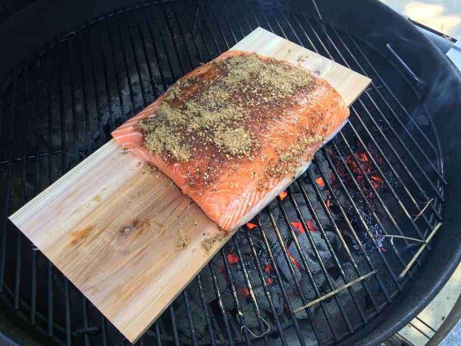 grilling salmon with lavender flowers to infuse food with extra flavor