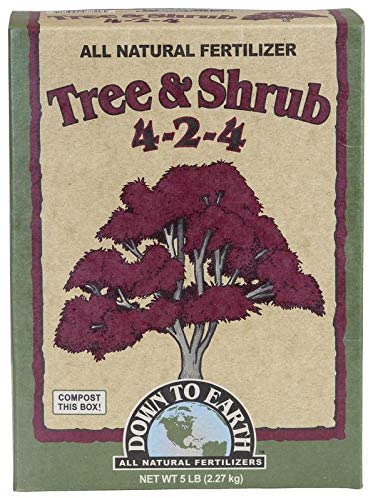 a box of Down to Earth Tree and Shrub fertilizer