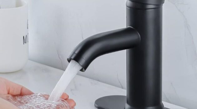 single lever bathroom faucet